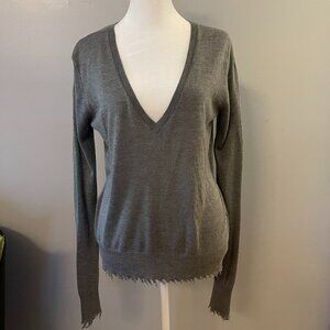 Zara Gray V-Neck Sweater Size Medium